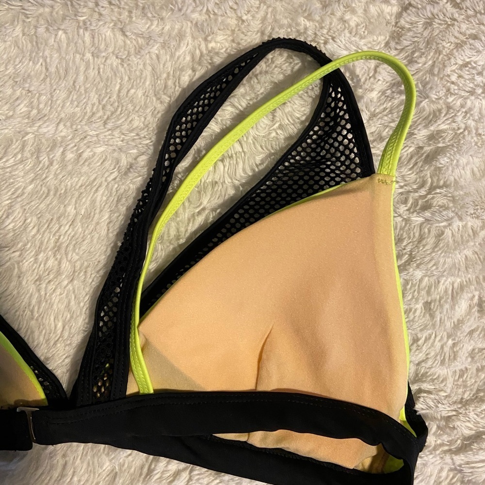 Fabletics active bikini top - Picture 9 of 9